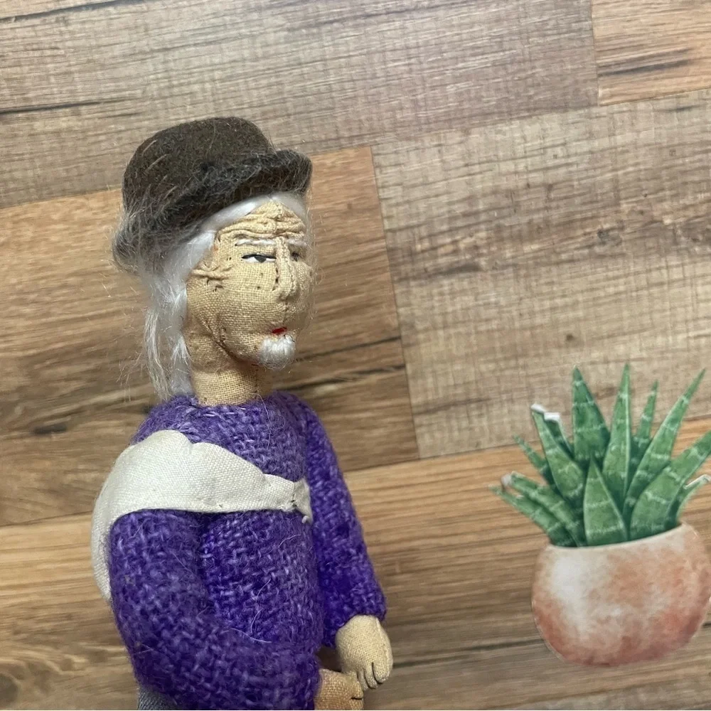 Handcrafted Traditional Bolivian Artesania Grandpa Woolen Doll 7.5”